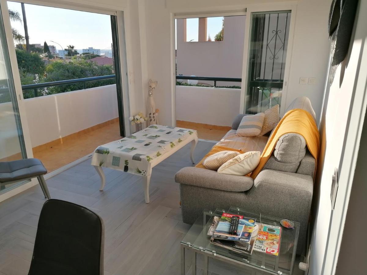 Appartement Moderne Pour 6 Adultes Benalmádena Exterior foto