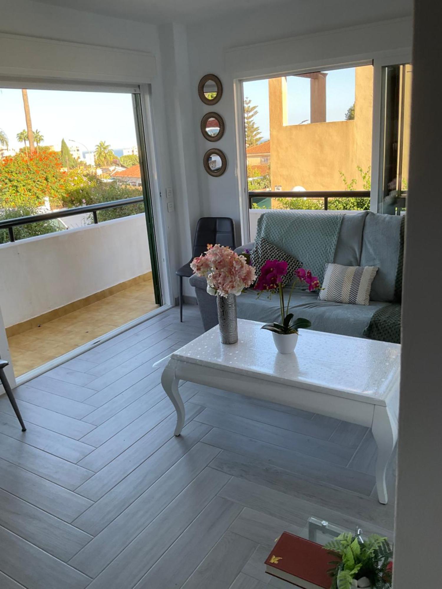 Appartement Moderne Pour 6 Adultes Benalmádena Exterior foto